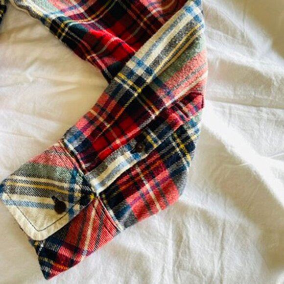 Gap Cropped Plaid Flannel Long Sleeve Shirt - Picture 8 of 16